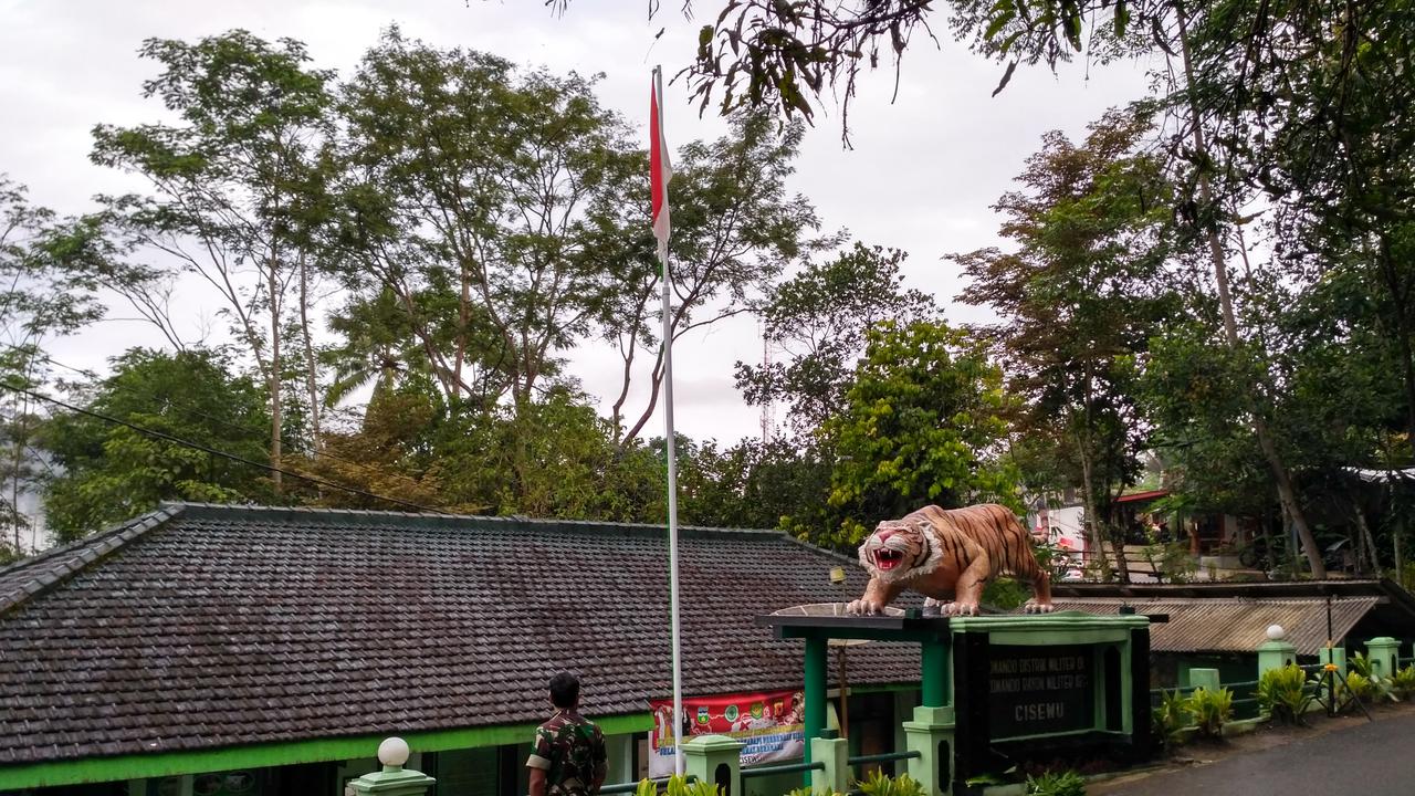 Saat Bupati Dedi Ajari Bupati Garut Melawan Perambah Hutan