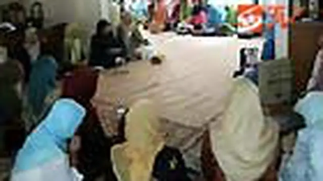 Ibu-ibu Pengajian Doakan Ibu Ainun