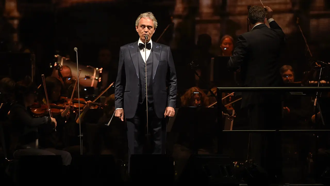 Suara Emas Andrea Bocelli Siap Iringi Prosesi Pernikahan Putri Eugenie