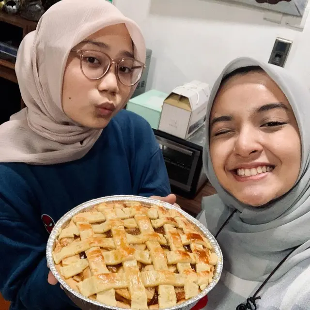 Nabila Ishma dan Zara adik Eril. (Foto: Dok. Instagram @nabilaishma)