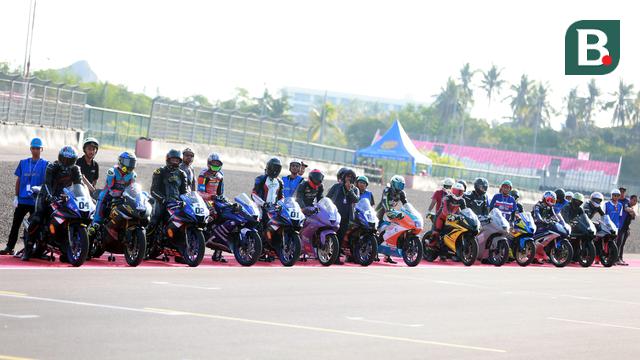 Foto: Melihat Keseruan Pembalap saat Latihan Balap Ketahanan di Yamaha Endurance Festival 2023