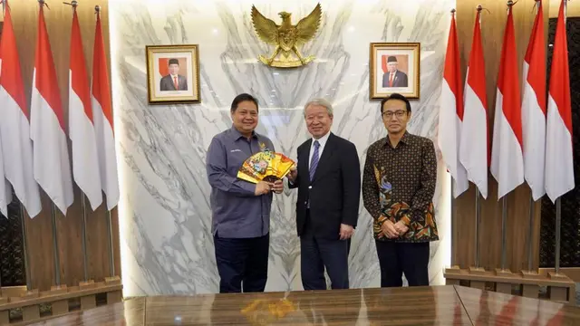 Menteri Koordinator Bidang Perekonomian Airlangga Hartarto menerima kunjungan Presiden Japan International Cooperation Agency (JICA) Akihito Tanaka. Salah satu tema pembicaraan dalam pertemuan ini adalah proyek MRT fase 2 jalur Utara – Selatan.