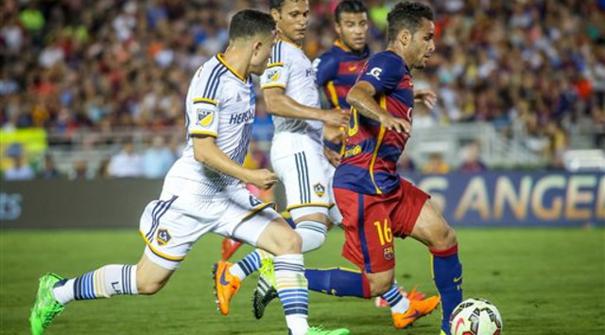 Barcelona memetik kemenangan tipis 2-1 atas LA Galaxy pada laga International Champions Cup 2015 yang berlangsung di stadion Rose Bowl, Pasadena, California, Rabu (22/7/2015) pagi WIB.