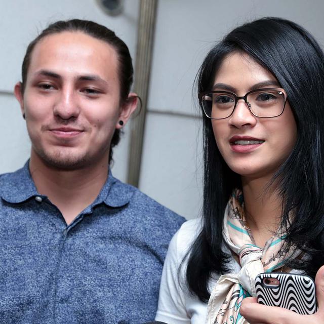 Isu Putus Dylan Carr Malah Unggah Foto Manis Hana Saraswati Showbiz Liputan6 Com