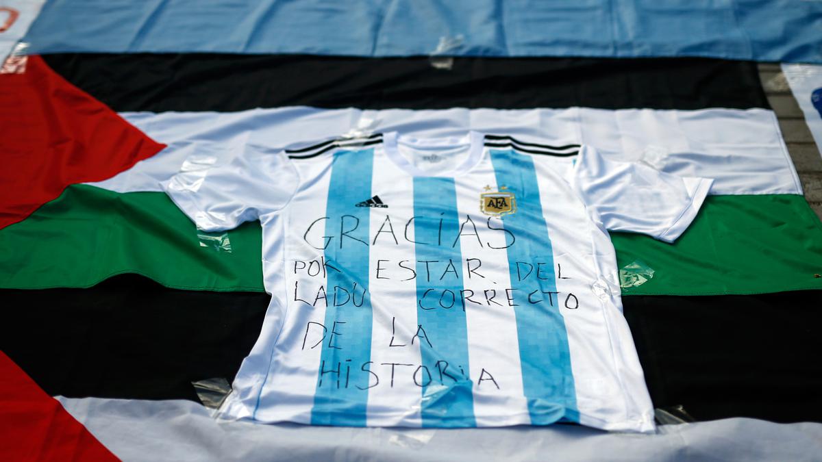 FOTO: Messi Cs Tolak Main di Yerusalem Lawan Israel, Palestina