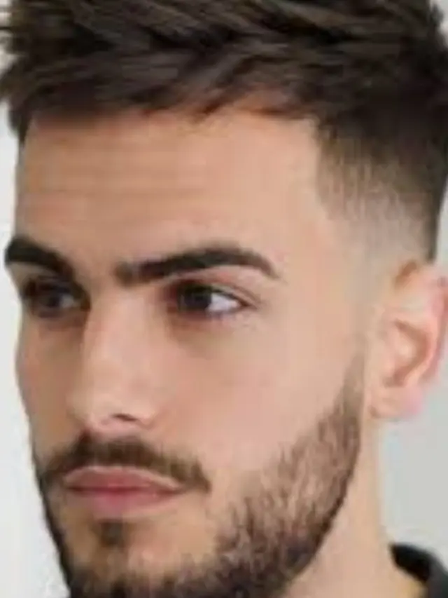 Inspirasi Model Rambut Pendek Pria 2024, Tren Buzz Cut hingga Layered Undercut Kece Banget