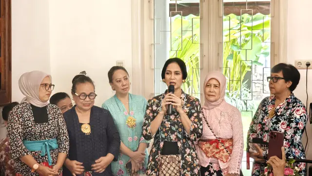 Anne Avantie merancang jubah Kanak-Kanak Yesus