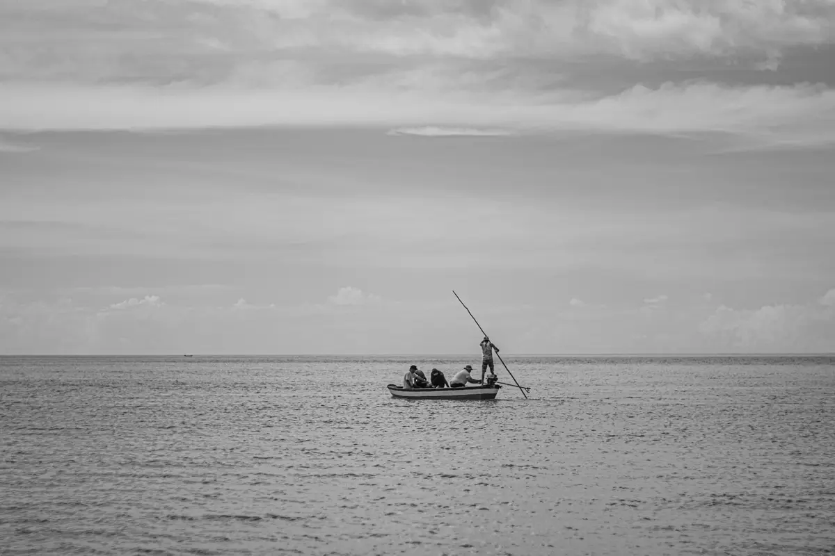 Hari Bidan Nasional, Simak Kisah Heroik Bidan Bantu Persalinan Ibu Hamil di Tengah Laut