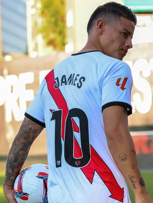 James Rodriguez dipastikan kembali merumput di La Liga. Bintang asal Kolombia itu sudah resmi bergabung dengan klub ibukota Spanyol Rayo Vallecano. (FOTO: instagram.com/jamesrodriguez10/)