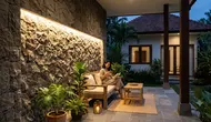 8 Inspirasi Teras dengan Lampu Dinding Warm White, Terlihat Mewah dan Menenangkan