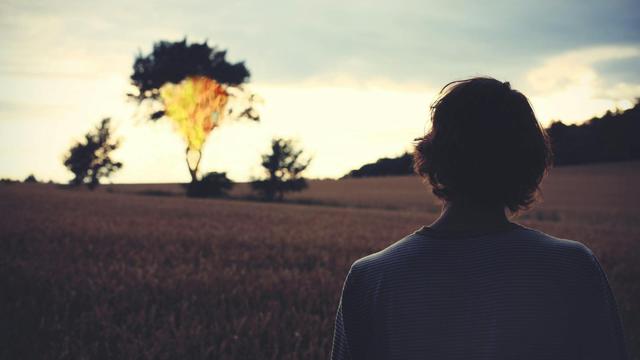 Ilustrasi merenung, berpikir, diri sendiri, tenang, kalem