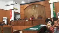 Setelah sempat ditunda, sidang Praperadilan dengan Pemohon tersangka megakorupsi KTP Elektronik, Setya Novanto, digelar (Liputan6.com/Ditto)