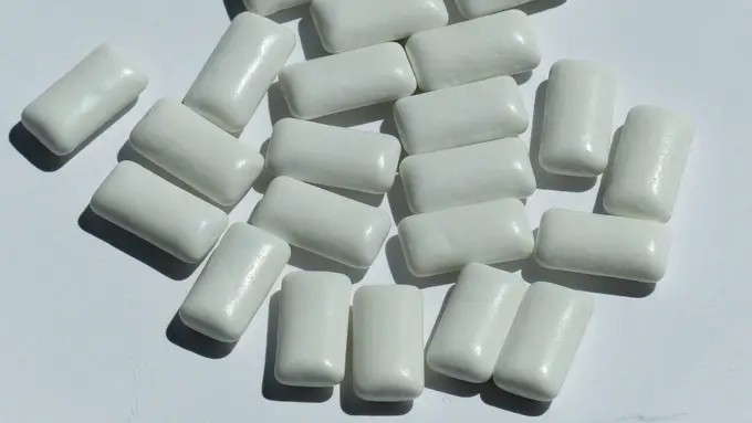 Mengunyah permen karet tanpa gula