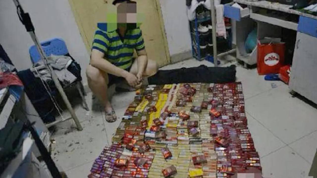 Pria Ini Habiskan Rp 21 Juta Untuk Membeli Rokok
