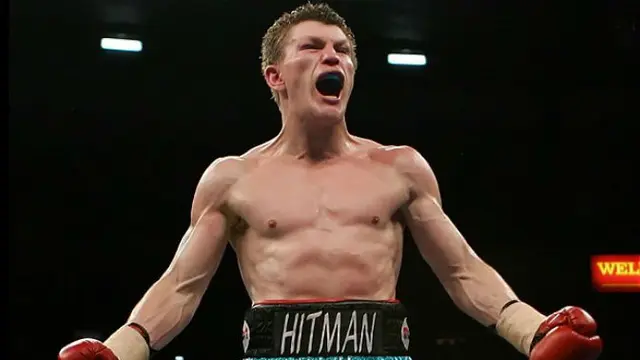 Mantan petinju Inggris, Ricky Hatton diduga telah menganiaya pria di bar