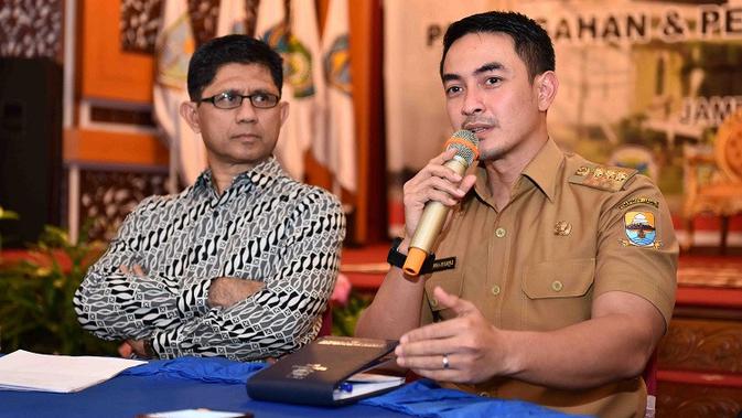 Zumi Zola Berpotensi Tersangka Korupsi Ayu Dewi No Comment News Entertainment Fimela Com