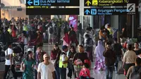 Suasana mudik lebaran di Bandara.