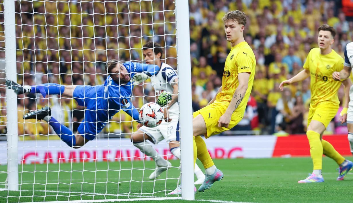 Tottenham tampil tangguh untuk menundukkan perlawanan tim tamu Bodo/Glimt. Bermain di hadapan pendukung sendiri, Spurs berhasil memetik kemenangan 3-1. (AP Photo/Ian Walton)
