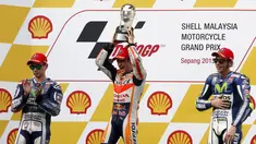 Dani Pedrosa (tengah) menjadi juara MotoGP Malaysia 2015 yang digelar di Sirkuit Sepang, Malaysia, Minggu (25/10/2015). (R/Olivia Harris)