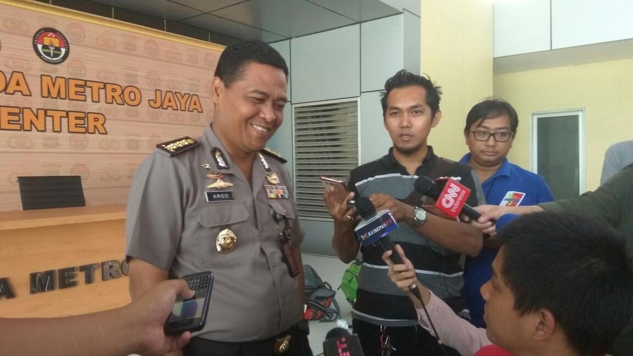 Polisi bantah bom molotov yang meledak di Pasar Rebo berlokasi di Markas FPI