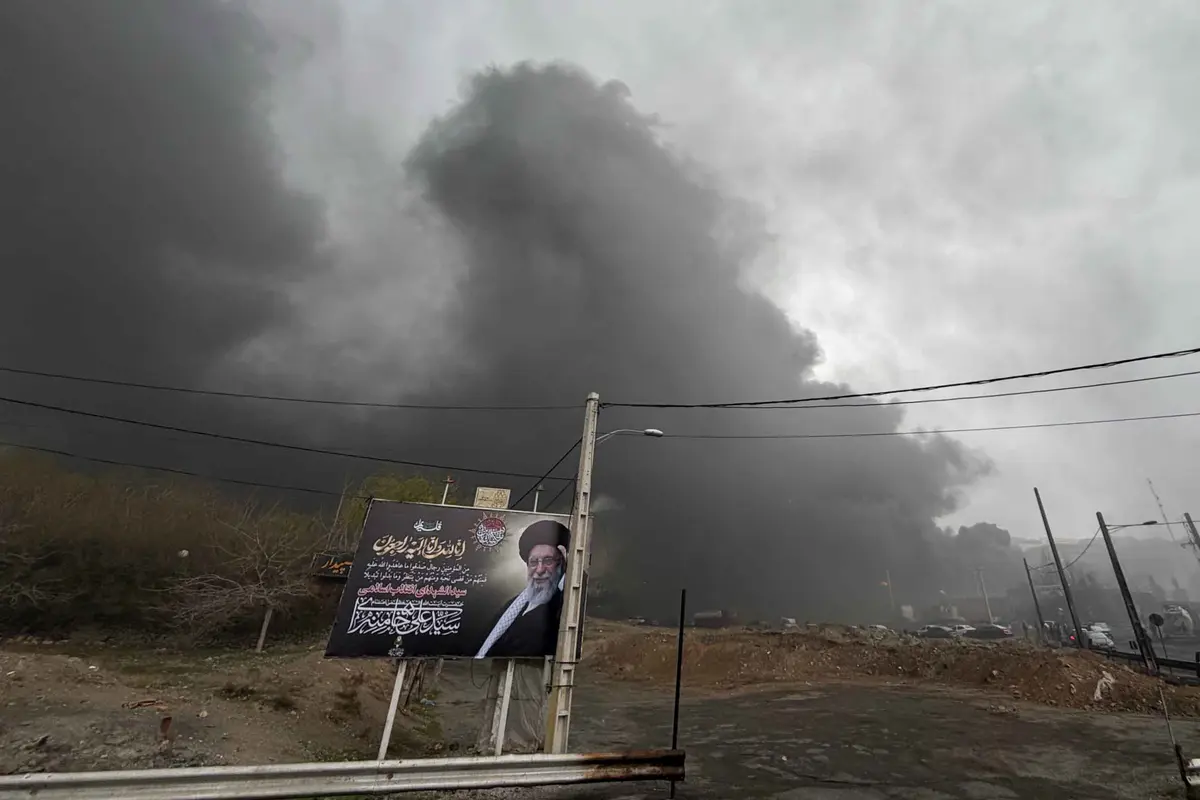 Teheran Membara, Serangan Udara Israel Hantam Depot dan Kilang Minyak Iran