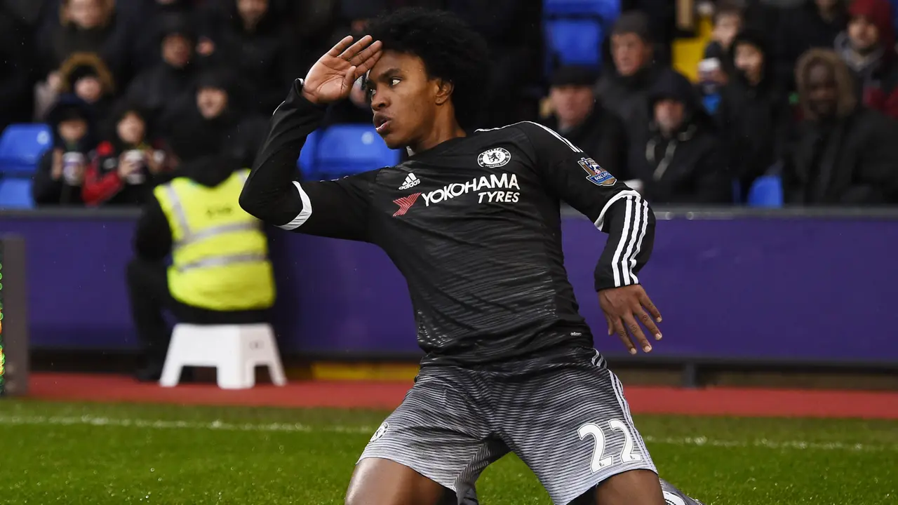 Gol Willian ke Gawang Palace Jadi yang Terbaik di Pekan Ini