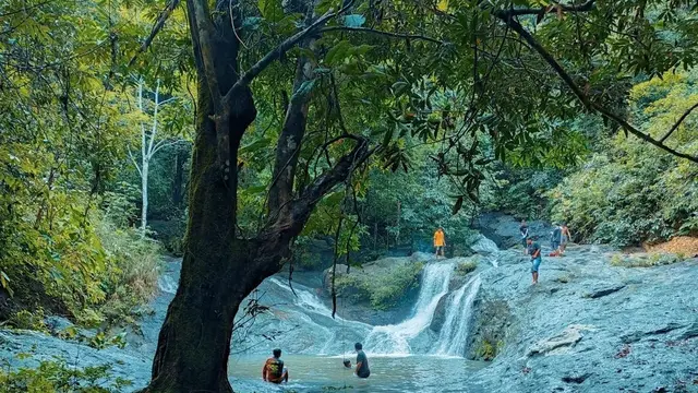 Wisata Air Terjun Doyam Gerigu di Kabupaten Paser