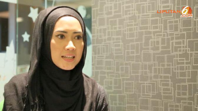  Jilbab  Hitam Itu Baik Netral  dan Timeless Health 