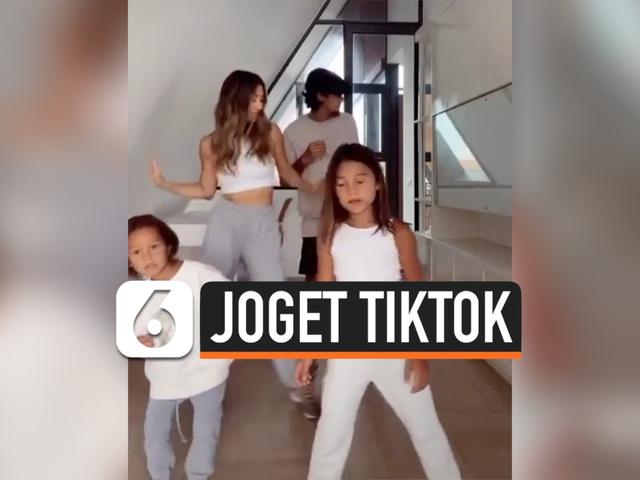 Video Kekompakan Pasangan Selebritas Joget Tik Tok Selama Isolasi Diri Showbiz Liputan6 Com