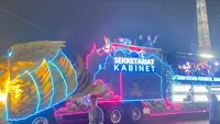 Replika Ka'bah hingga Tank, Meriahkan Parade Kendaraan Hias di Monas