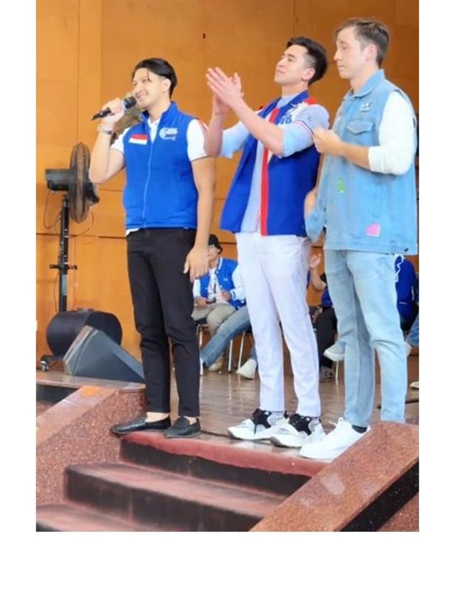 7 Potret Stefan William yang Kini Resmi Gabung Partai Politik, Jadi Sorotan