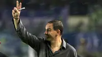 Takut Salah, Dejan Antonic Emoh Bicara soal Evaluasi Persib