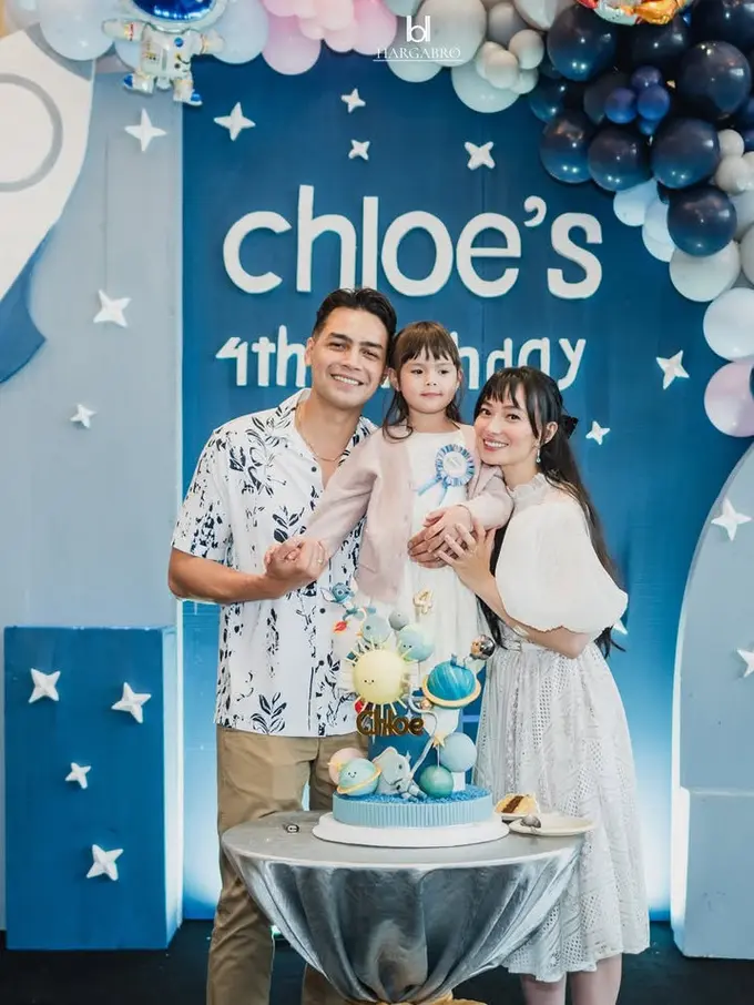 Potret Ulang Tahun Putri Cantik Asmirandah dan Jonas Rivanno Bertema Luar Angkasa