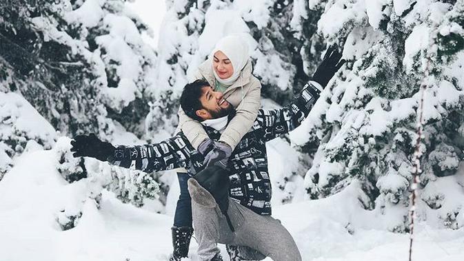 Potret Bahagia Liburan Ammar Zoni dan Irish Bella di Turki, Romantis (sumber:Instagram/_irishbella_)