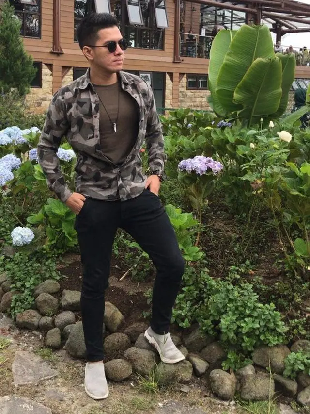 Potret Adlin Rambe Kakak Kandung Rizky Billar. (Sumber: Instagram/adlinrambe)