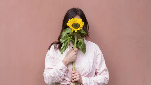 wanita january hubungan abusif