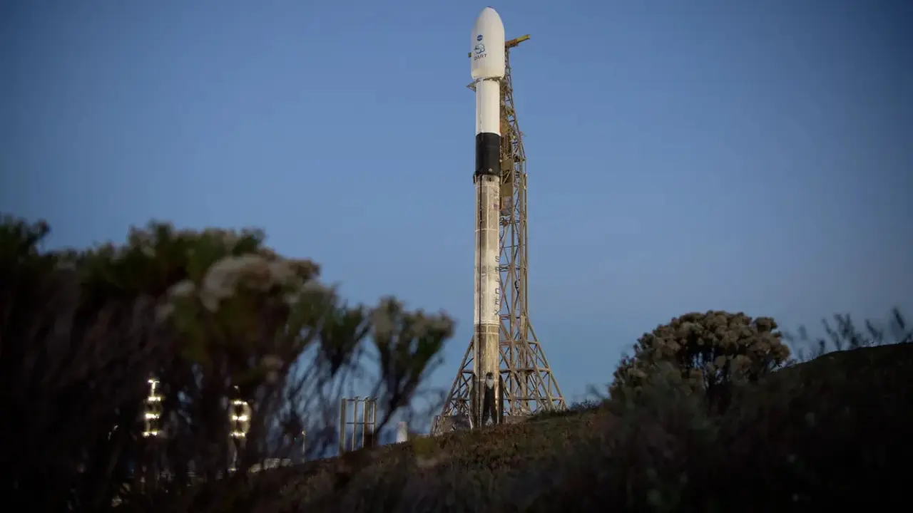 NASA kirim pesawat luar angkasa DART menggunakan roket Falcon 9