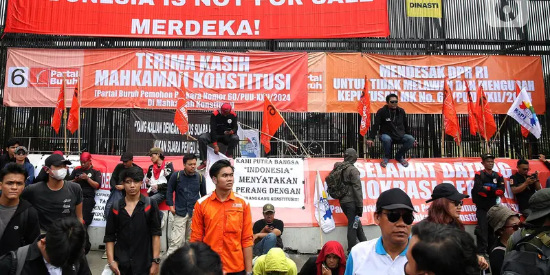 Gelombang Unjuk Rasa 'Peringatan Darurat' Tolak Revisi UU Pilkada Memanas