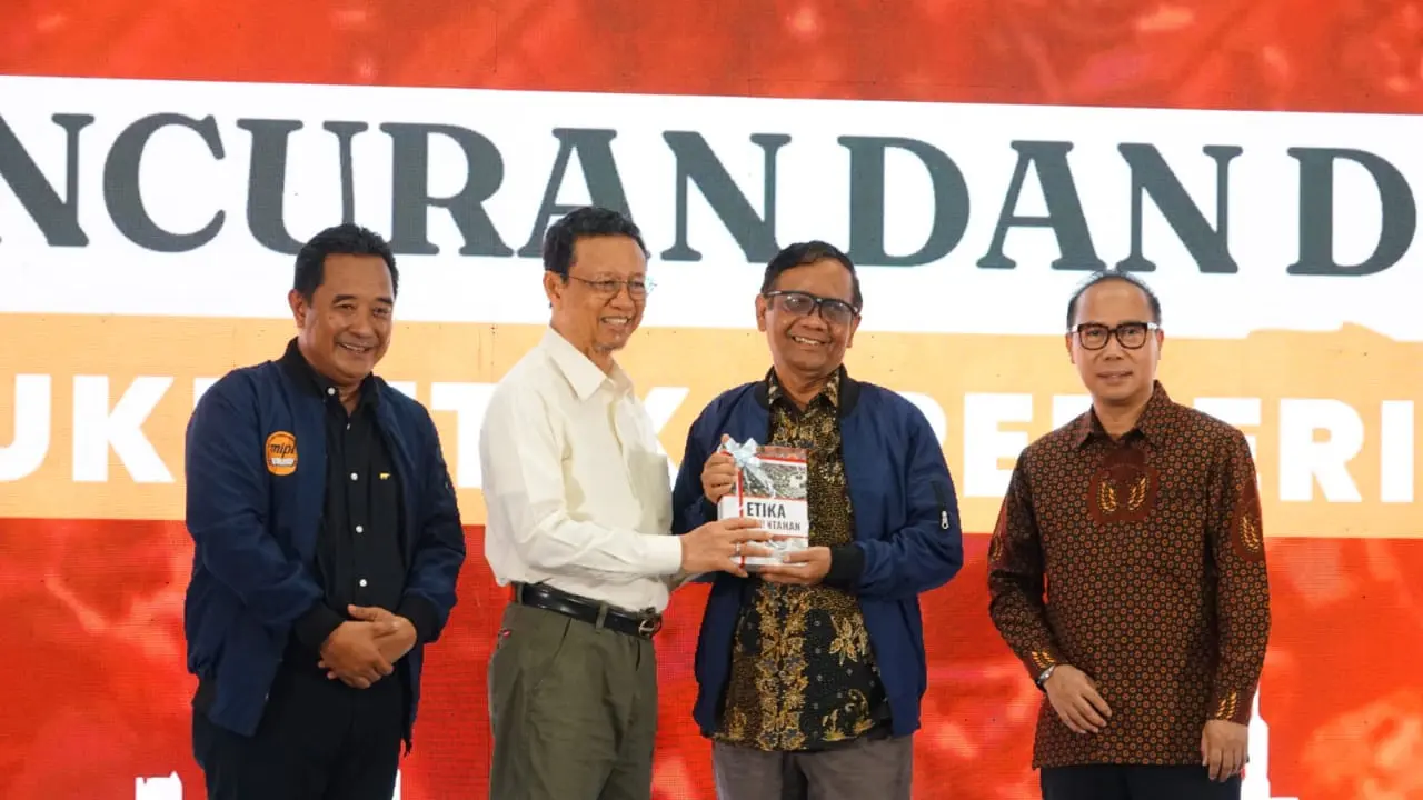 Menko Polhukam Ajak Birokrat dan Masyarakat Luas Membaca Buku Etika Pemerintahan