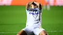 Pemain Marseille meluapkan kekecewaan setelah ditaklukkan Atlanta pada laga semifinal Liga Europa di Bergamo, Italia, Jumat (10/5/2024). (AFP/Marco Bertorello)