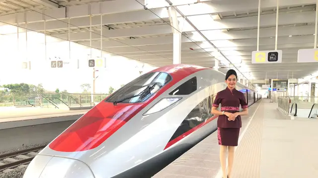Kereta Cepat Jakarta-Bandung Whoosh telah diresmikan Presiden Joko Widodo (Jokowi) pada 2 Oktober 2023, dan mulai beroperasi untuk umum pada 3 Oktober 2023.
