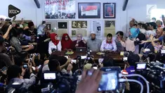 Ratna Sarumpaet akhirnya mengakui kebohongan tentang dirinya yang mengaku dianiaya. Fakta ini membuat kubu Prabowo Subianto turut berkomentar.