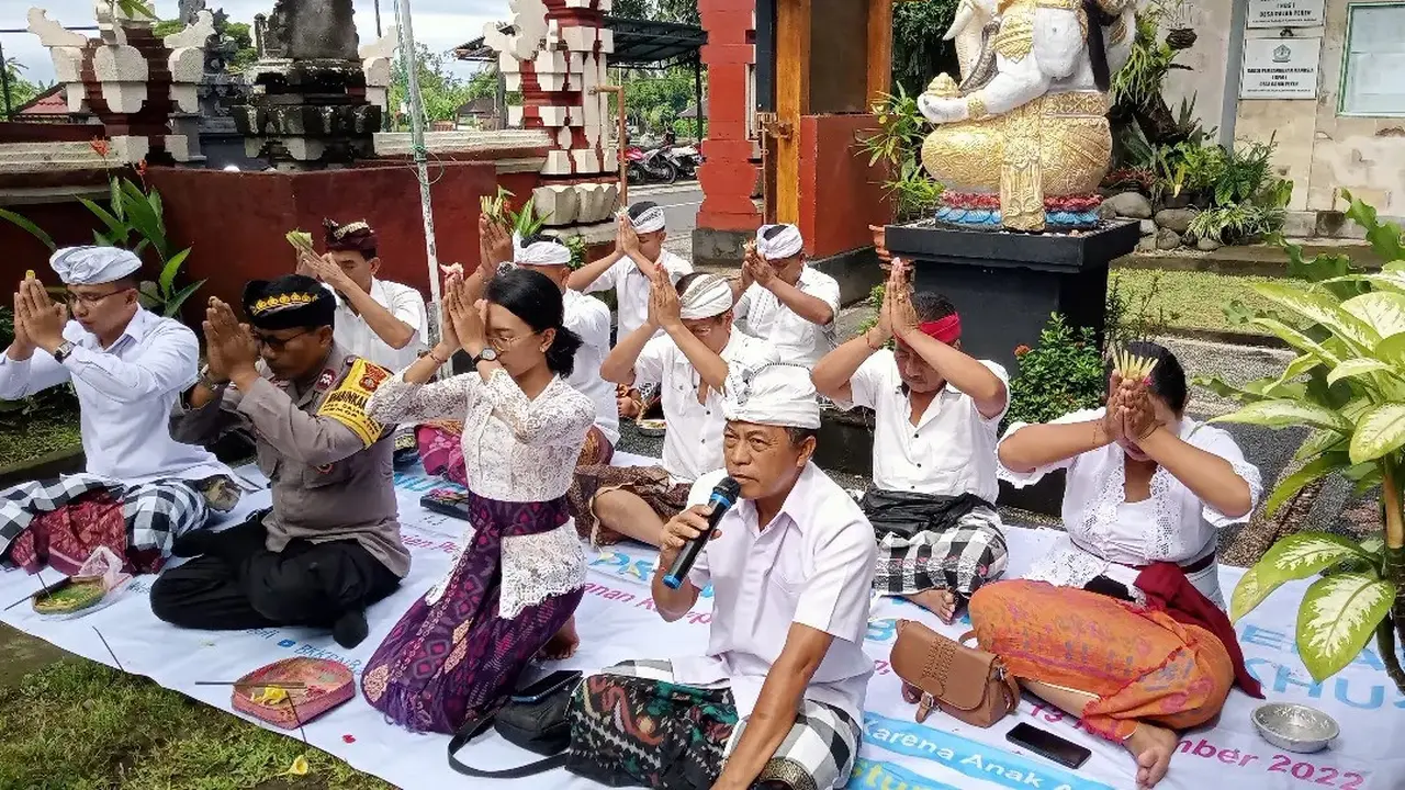 Perayaan Tumpek Krulut di Bali