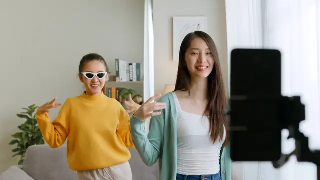 Koneksi Internet Cepat Jadi Kunci Kreator Raup Pundi-Pundi Uang