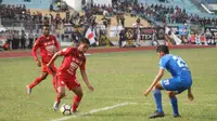Semen Padang mengalahkan PS Mojokerto Putra 2-1 di Stadion Haji Agus Salim Padang, Rabu (24/10/2018). (Bola.com/Arya Sikumbang)
