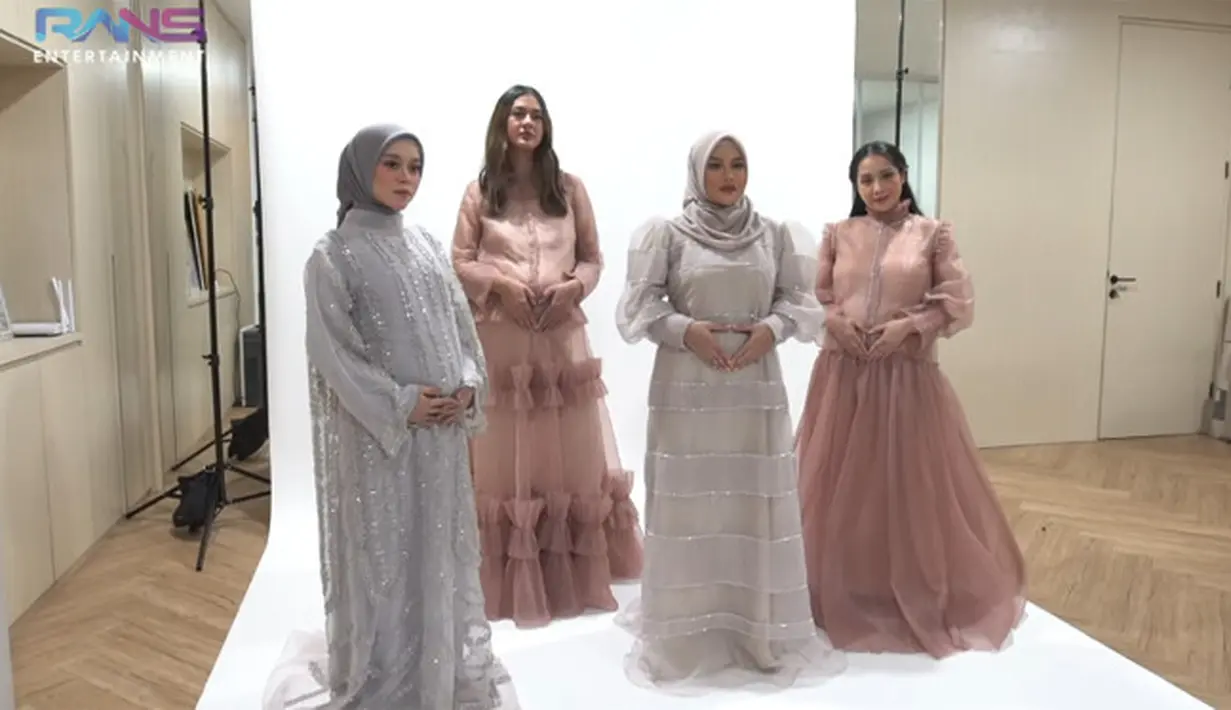 Nagita Slavina, Paula Verhoeven, Lesti Kejora, Aurel Hermansyah (Youtube/Rans Entertainment)