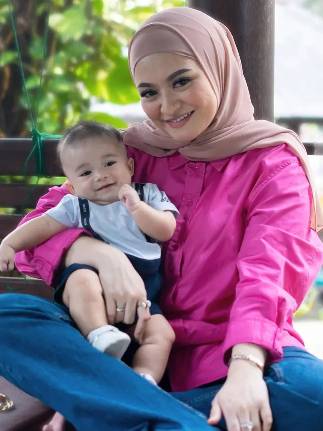 [Fimela] Nathalie Holscher dan Sule