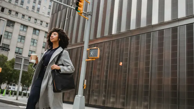 Ingin Tetap Aktif di Kantor? Ini Tips Menambah Goals Steps di Tengah Kesibukan