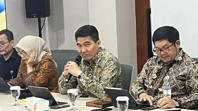 Kepala Departemen Kebijakan Ekonomi dan Moneter BI, Firman Mochtar, dalam Taklimat Media di Kantor BI, Jakarta, Jumat (23/10/2026). (Liputan6.com/Tian)
