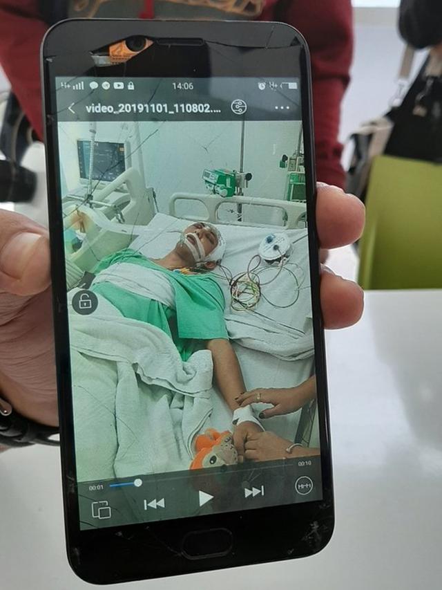 Membaik Pasca Operasi, Ini 5 Potret Dylan Carr Dirawat Intensif di Rumah Sakit